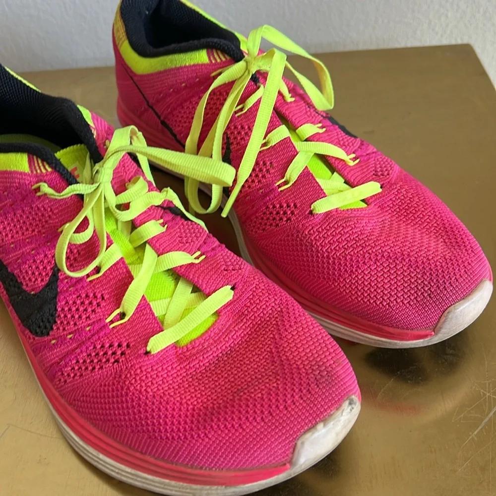 Nike Pink Flyknit One